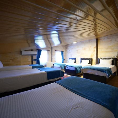 Shoestring Stone House Гореме Номер фото